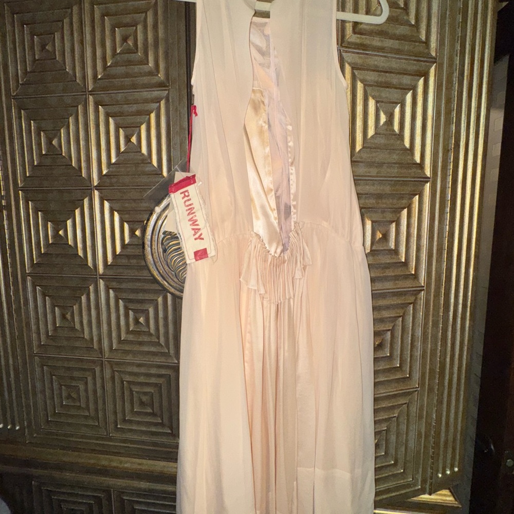 BCBG Runway Cream Sleeveless Dress